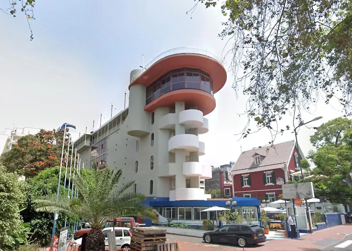 Navio Azul * Funchal (Madeira)